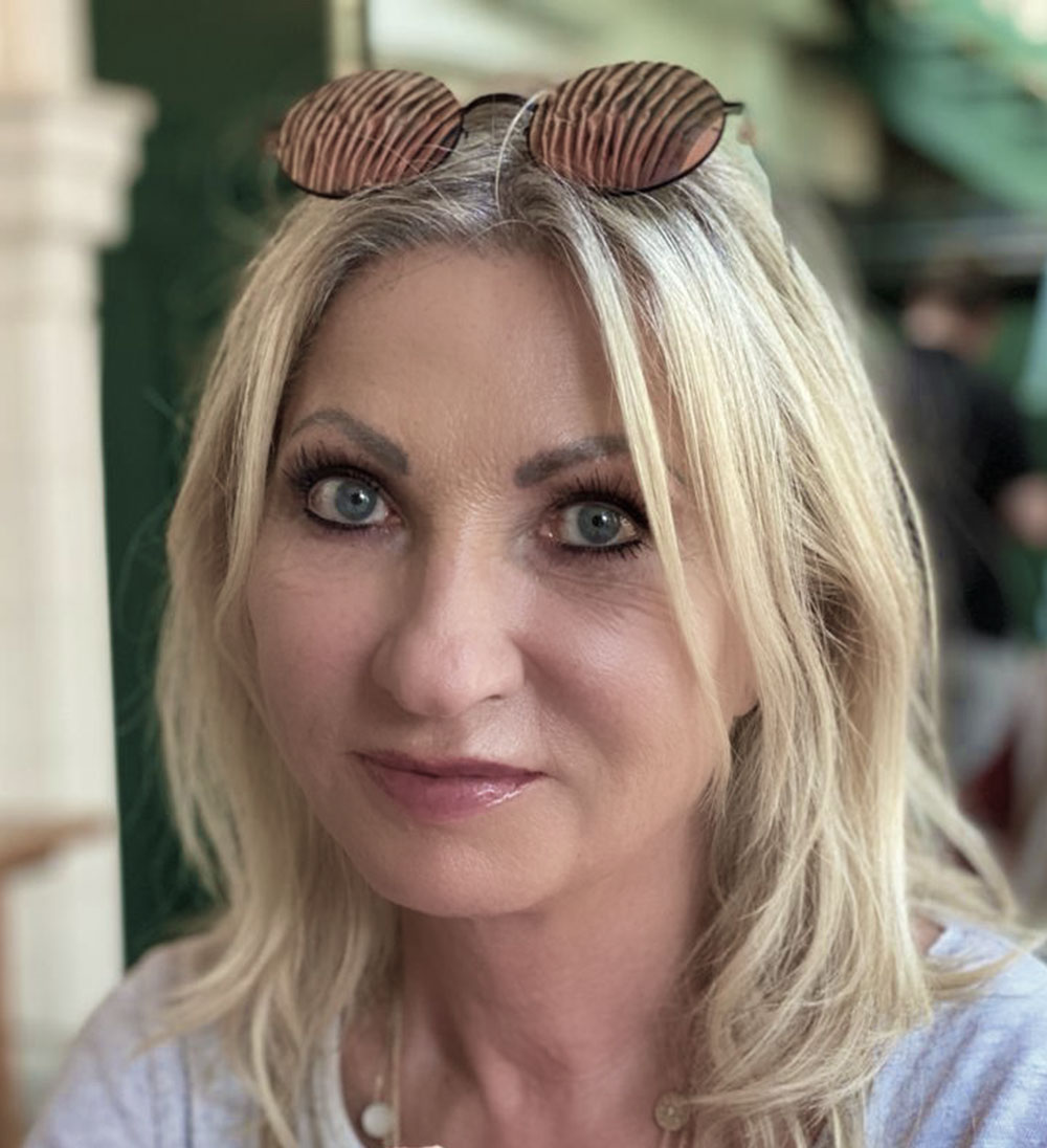 JuliaNette_Portrait_gross